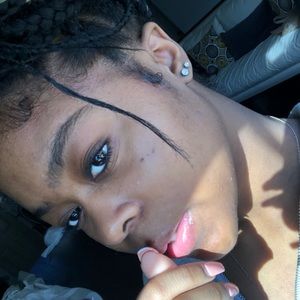 Meet your Posher, Jada